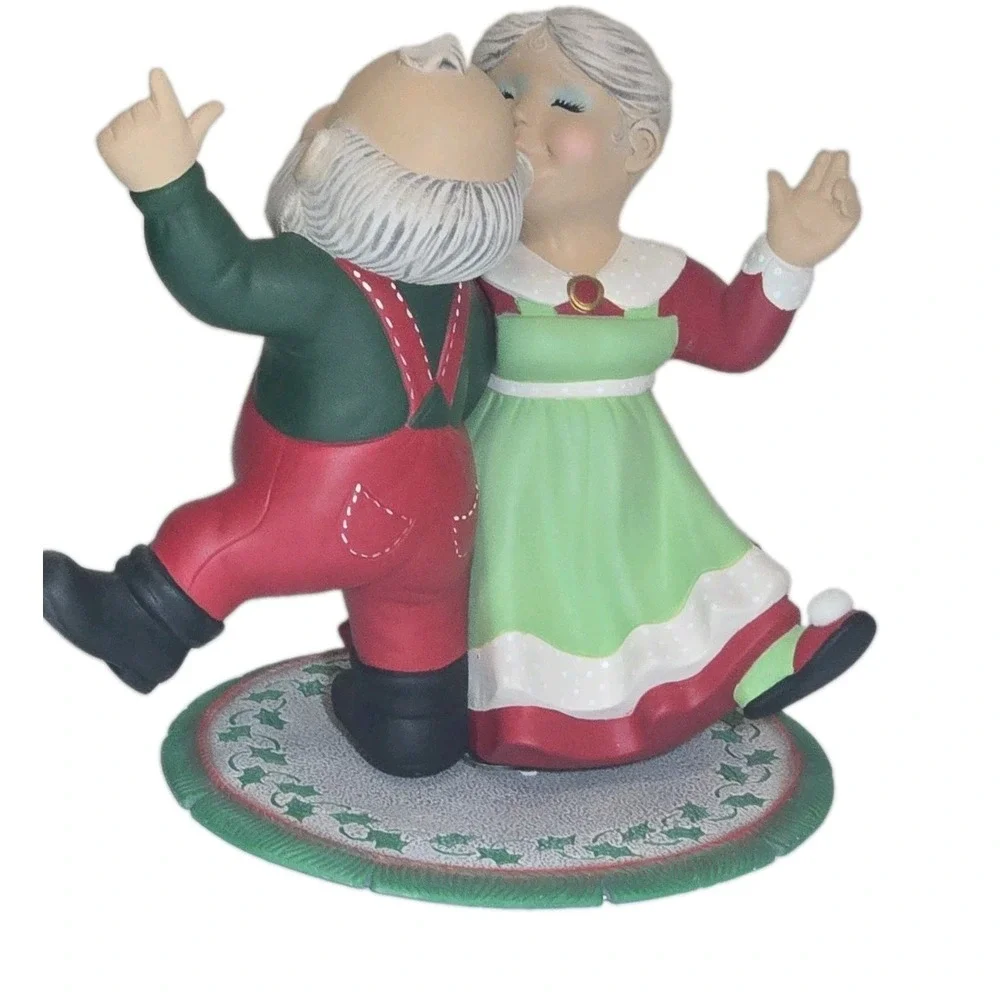 Vintage Santa and Mrs. Claus Ceramic Spinning Music Box Figurine Christmas Decor